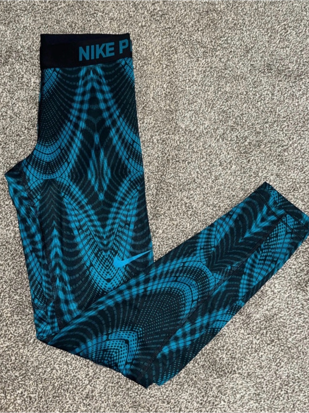 Nike Black and Teal Patterned Women's Performance Leggings